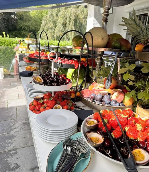 Drink-Service am Standabend